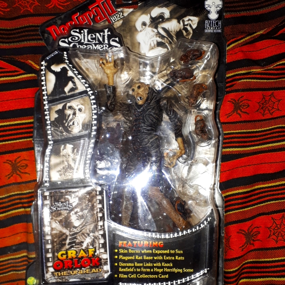 Silent Screamers Series 1 Nosferatu with the color changing skin!